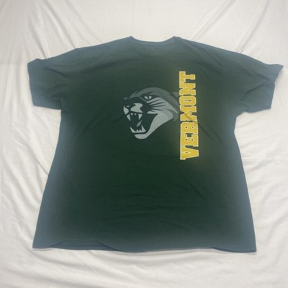 University of Vermont Catamounts Graphic T-Shirt Size XL